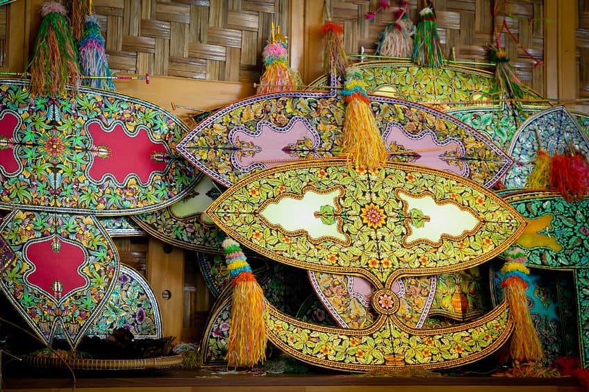 美しく装飾されたマレーシアの凧の写真
